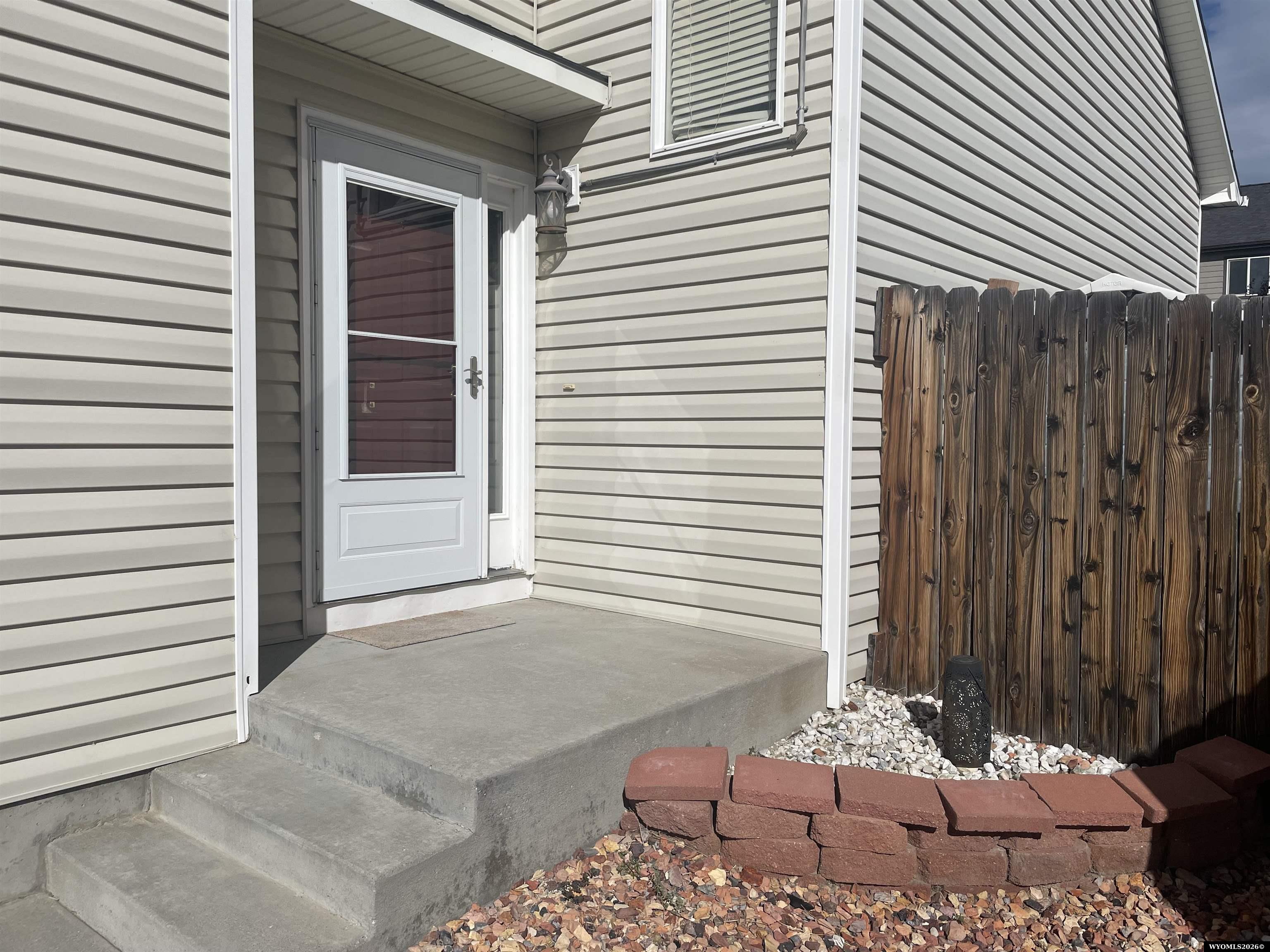 6820 Columbia River Road Casper, WY 82604 - Photo 3 of 31 Gallery Image 3