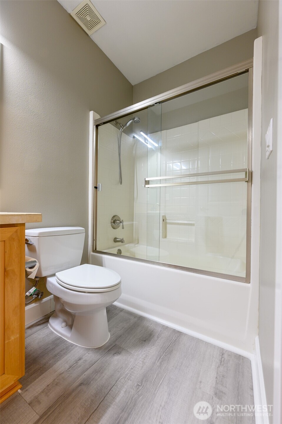 19102 20th Drive Southeast, Unit B204 Bothell, WA 98012 - Photo 11 of 33