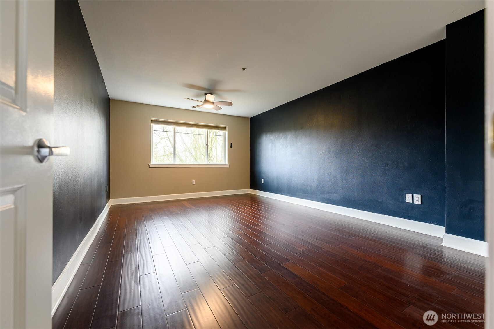 19102 20th Drive Southeast, Unit B204 Bothell, WA 98012 - Photo 26 of 33