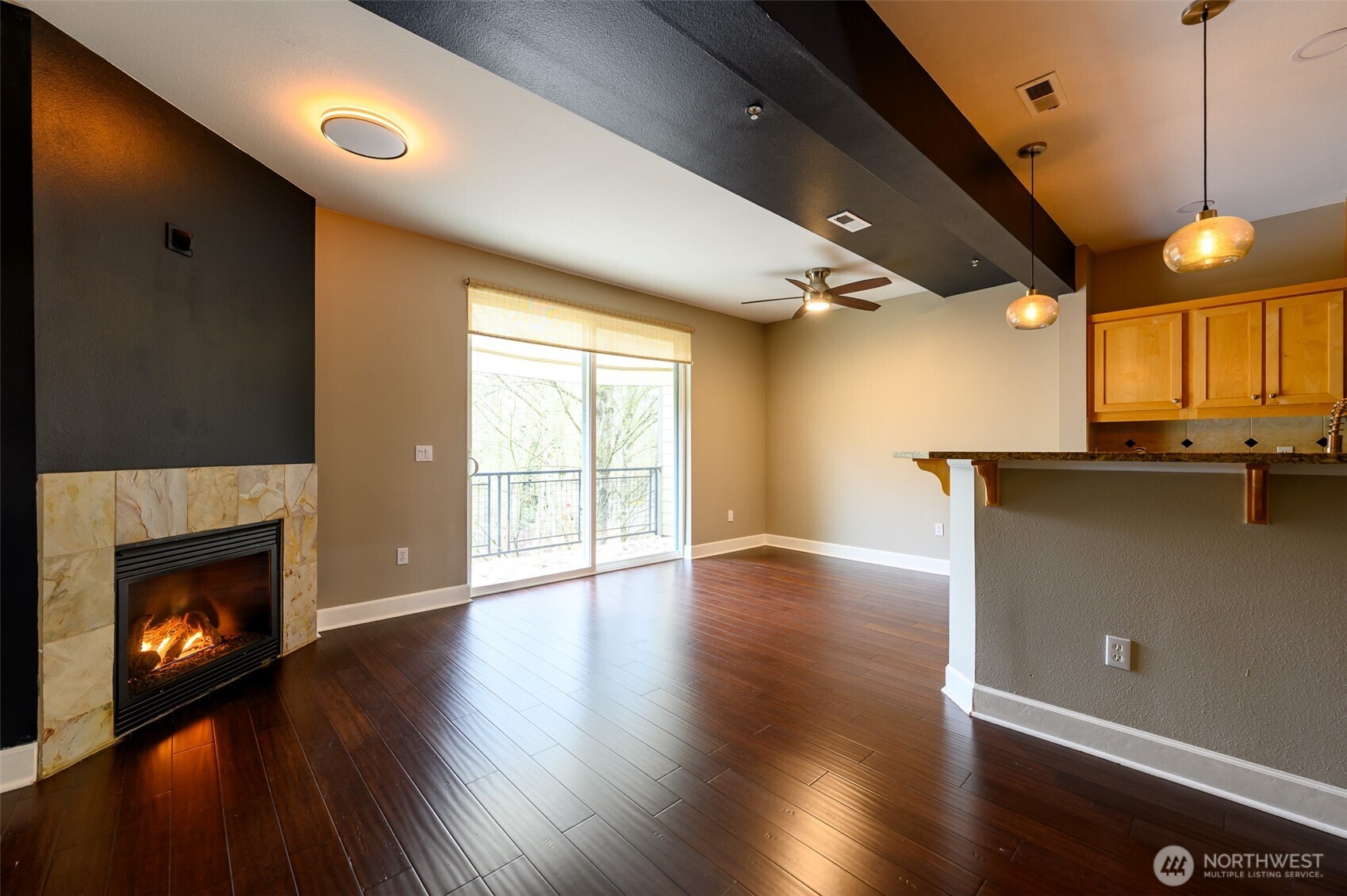 19102 20th Drive Southeast, Unit B204 Bothell, WA 98012 - Photo 6 of 33