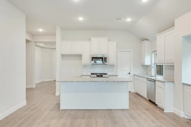 $324,600 | 221 Sweetwater Drive, Commerce, TX 75428