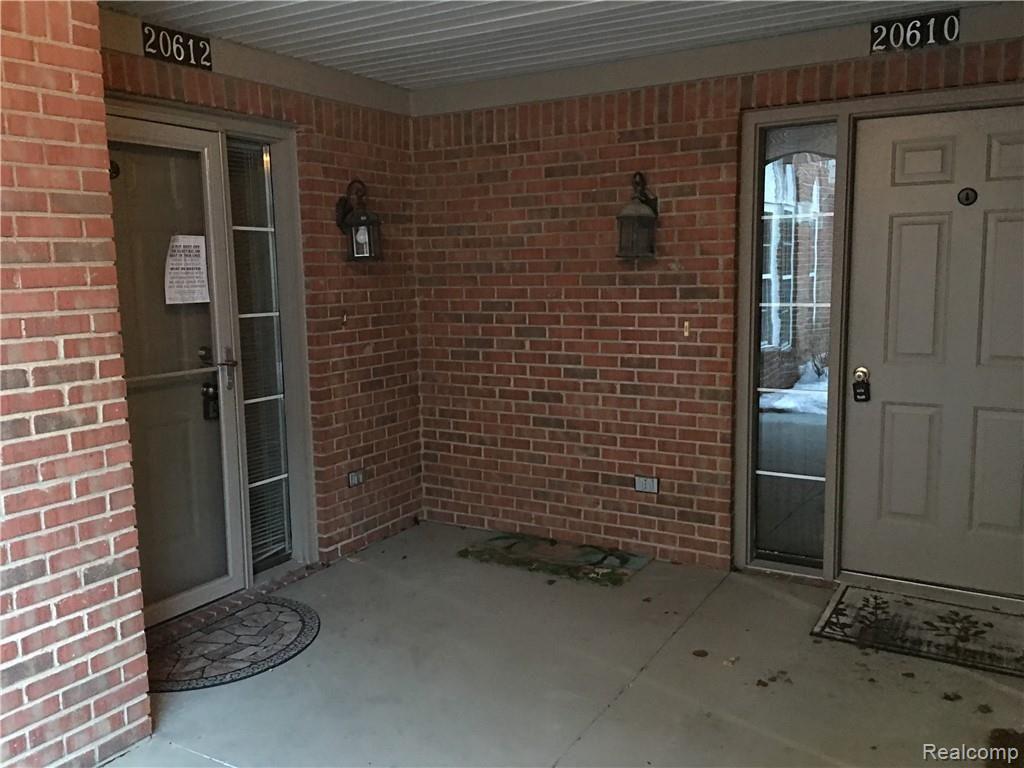 20612 Dunham Road, Unit 4 Clinton Township, MI 48038 - Photo 5 of 41