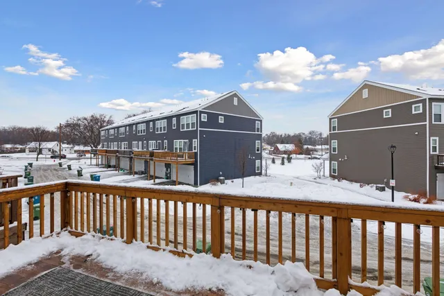 $415,000 | 657 Village Drive, Unit 3, New Brighton, MN 55112