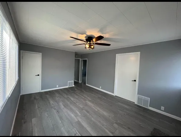 $2,800 | 3835 South 17th Street, Milwaukee, WI 53221