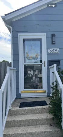 $2,800 | 3835 South 17th Street, Milwaukee, WI 53221