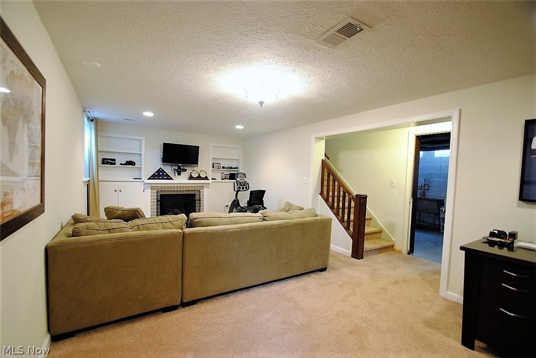 2247 Fenwick Road Cleveland, OH 44118 - Photo 26 of 31 Gallery Image 26