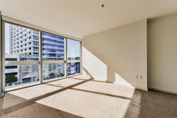 $2,350 | 4471 Dean Martin Drive, Unit 507, Las Vegas, NV 89103