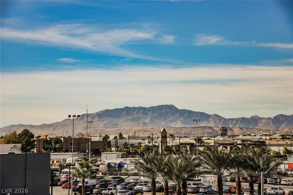 $2,350 | 4471 Dean Martin Drive, Unit 507, Las Vegas, NV 89103