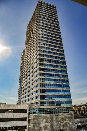 $2,350 | 4471 Dean Martin Drive, Unit 507, Las Vegas, NV 89103