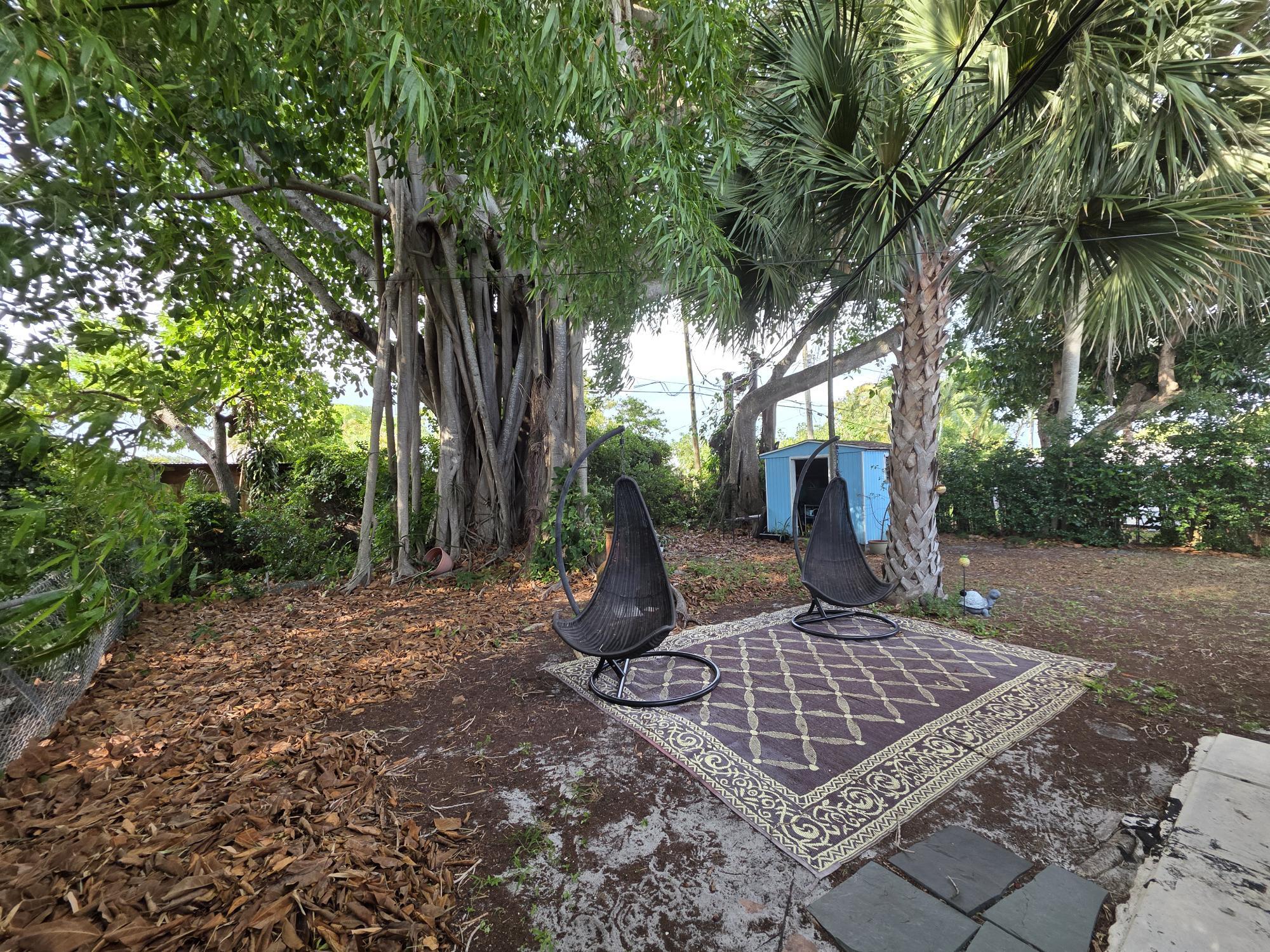 819 Valley Forge Road West Palm Beach, FL 33405 - Photo 20 of 31 15851