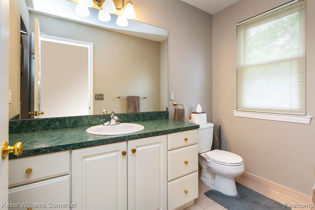 3137 Courtfield Drive Rochester Hills, MI 48309 - Photo 39 of 60