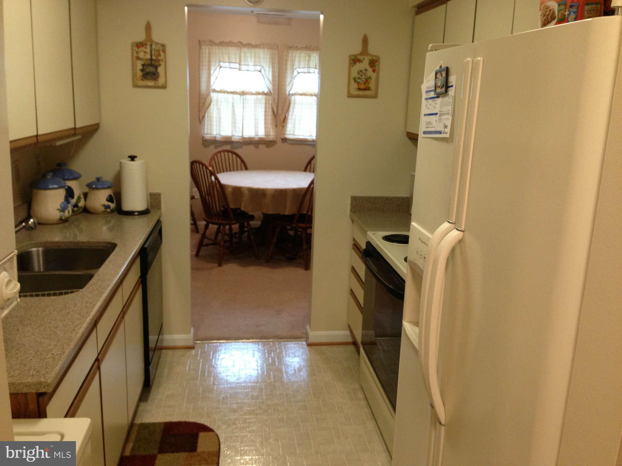 8607 Falls Run Road, Unit B Ellicott City, MD 21043 - Photo 16 of 21 Kitchen