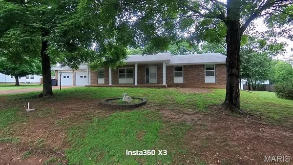 $249,900 | 2115 Greenbriar Drive, West Plains, MO 65775