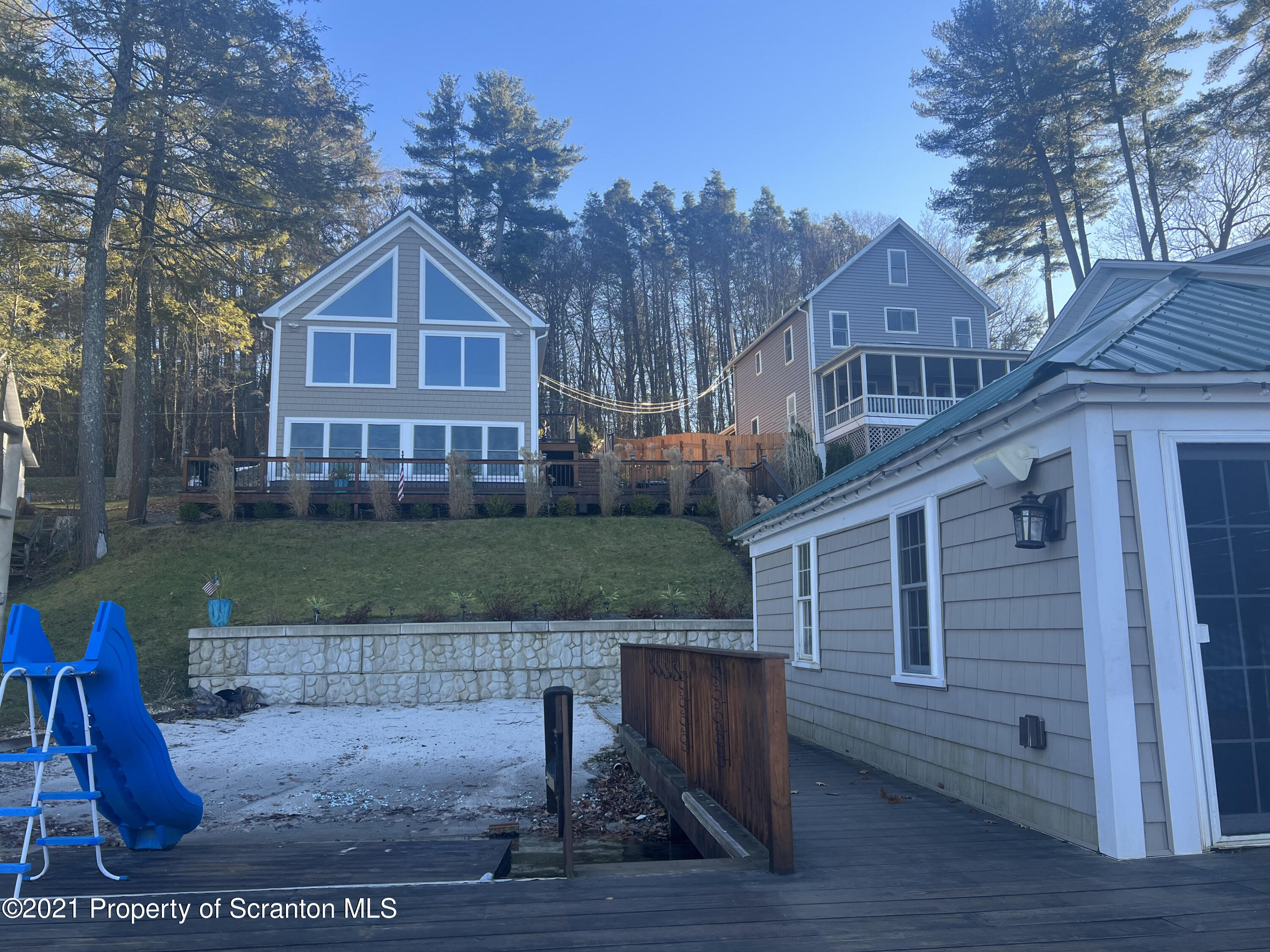 1181 Lake Road Lake Winola, PA 18419 - Photo 1 of 36 Gallery Image 1