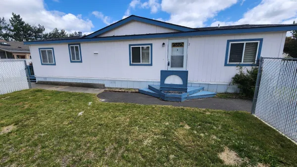 $98,000 | 260 Northwest Golden Hills Drive, Unit 2, Pullman, WA 99163