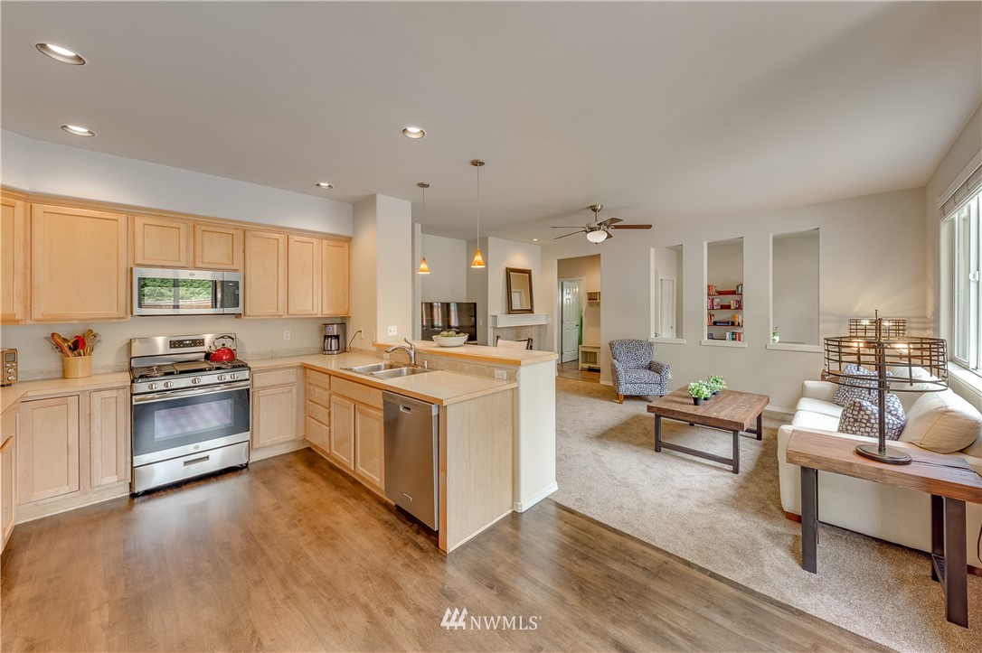 201 202nd Street Southeast Bothell, WA 98012 - Photo 7 of 24