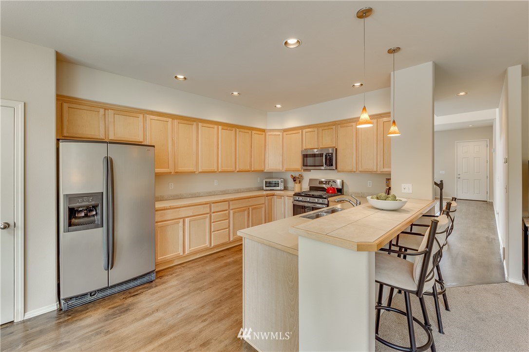 201 202nd Street Southeast Bothell, WA 98012 - Photo 8 of 24