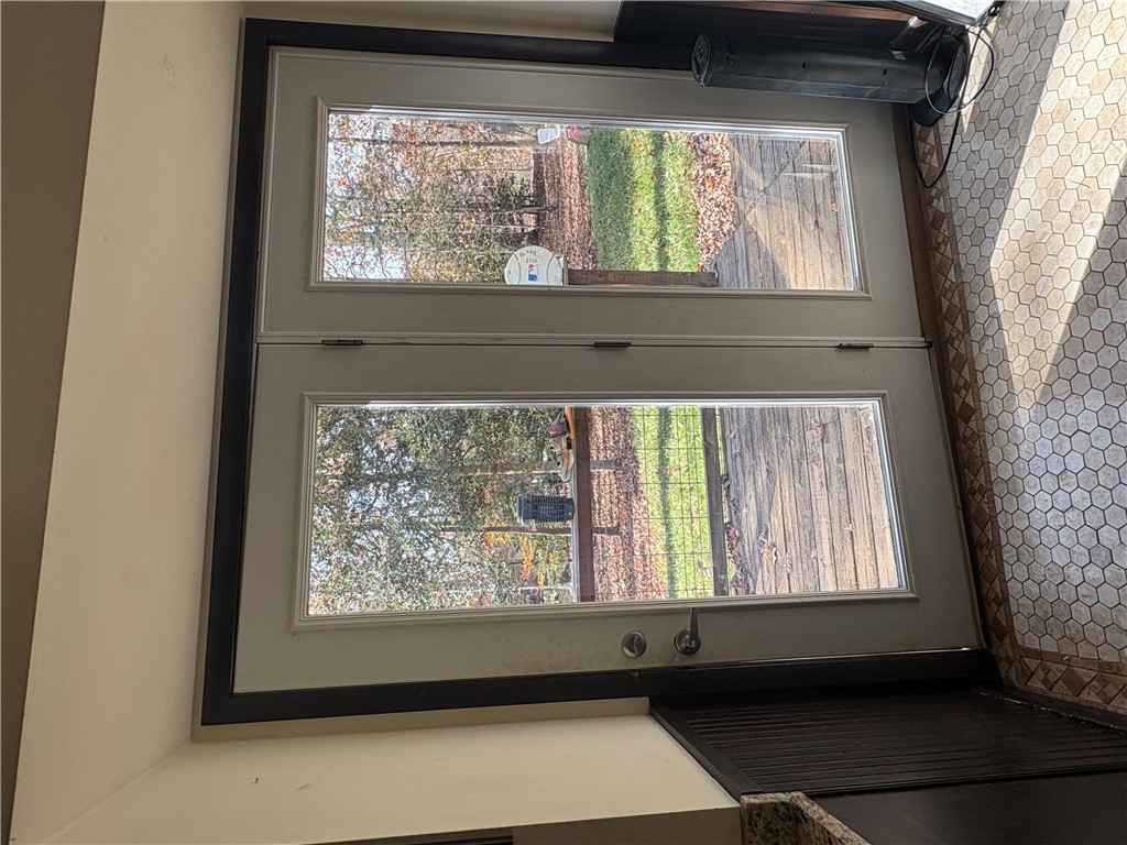 1298 Carradine Road Seneca, SC 29678 - Photo 10 of 47