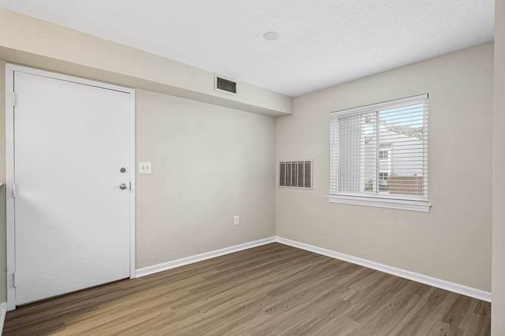 6 Beal's Cove Road, Unit B Hingham, MA 02043 - Photo 8 of 22
