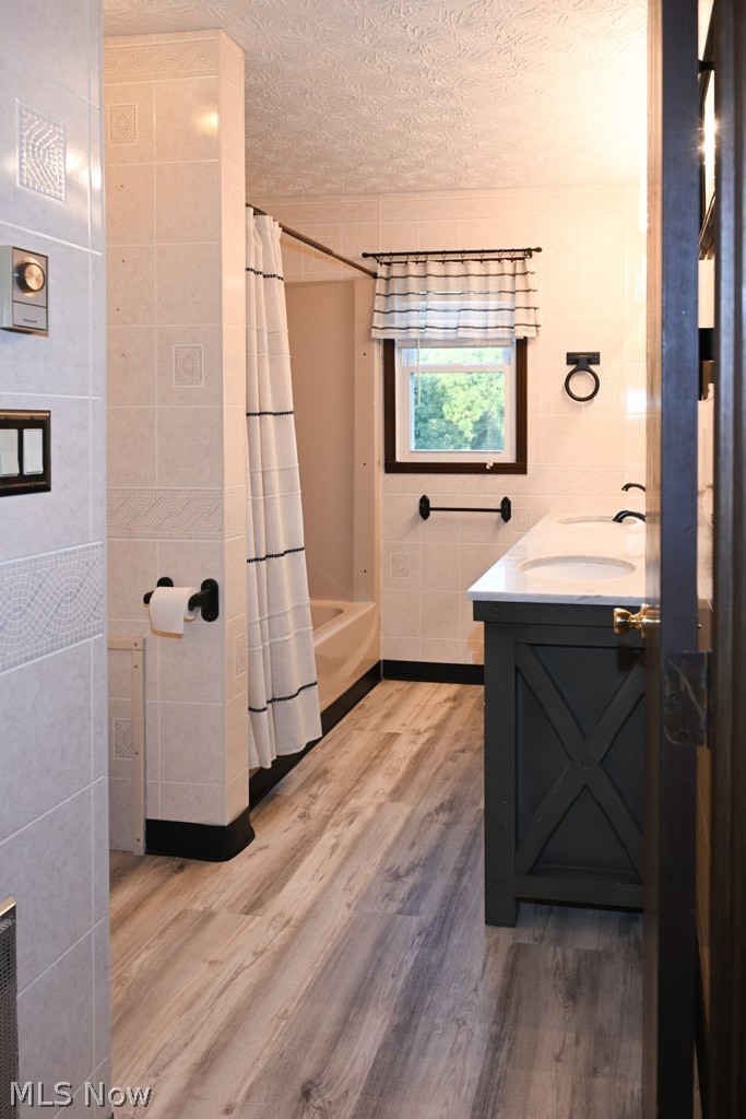 4126 Alliance Road Ravenna, OH 44266 - Photo 20 of 30 Main upstairs bathroom.