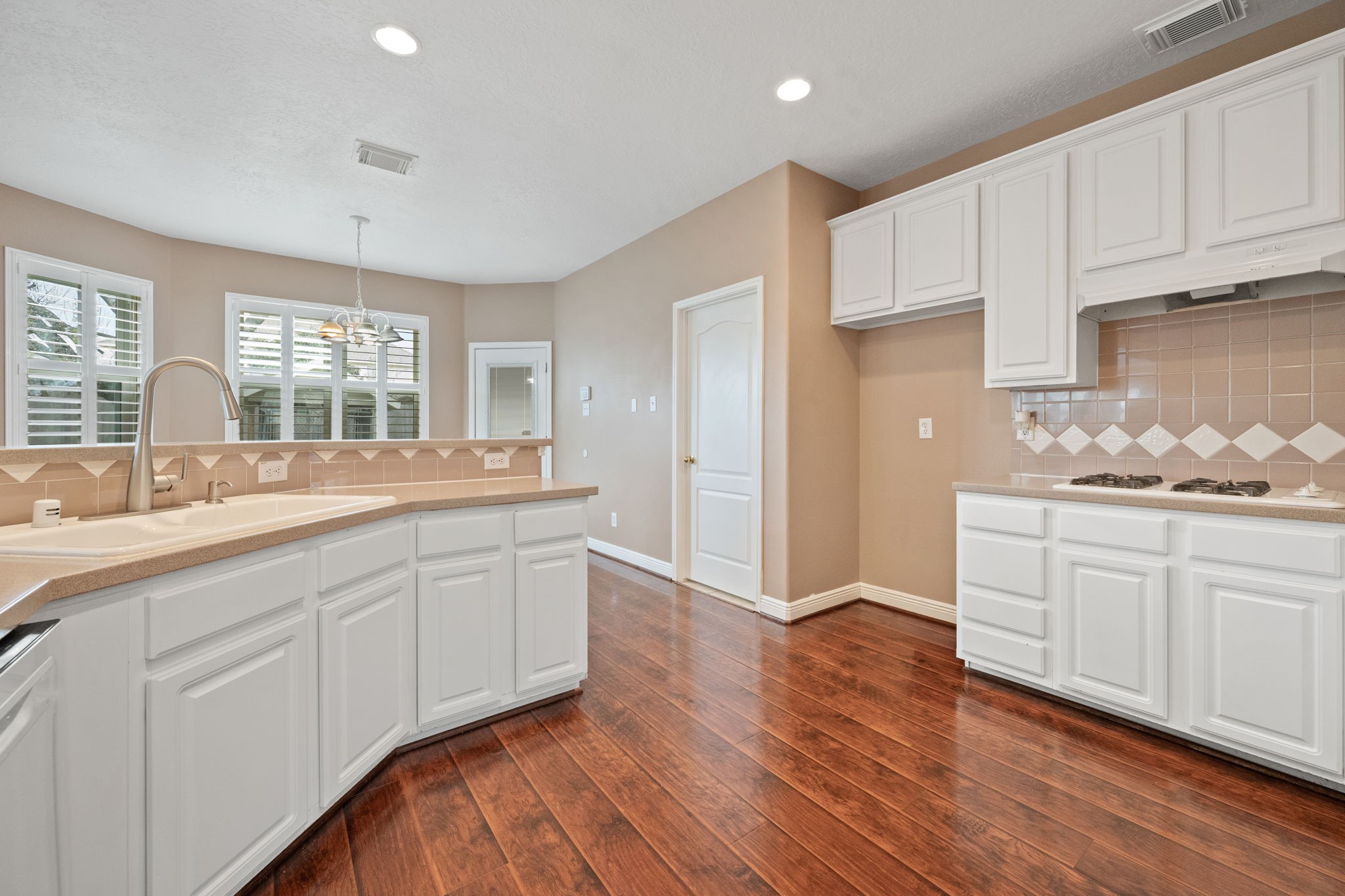 4211 Copper Creek Baytown, TX 77521 - Photo 13 of 31