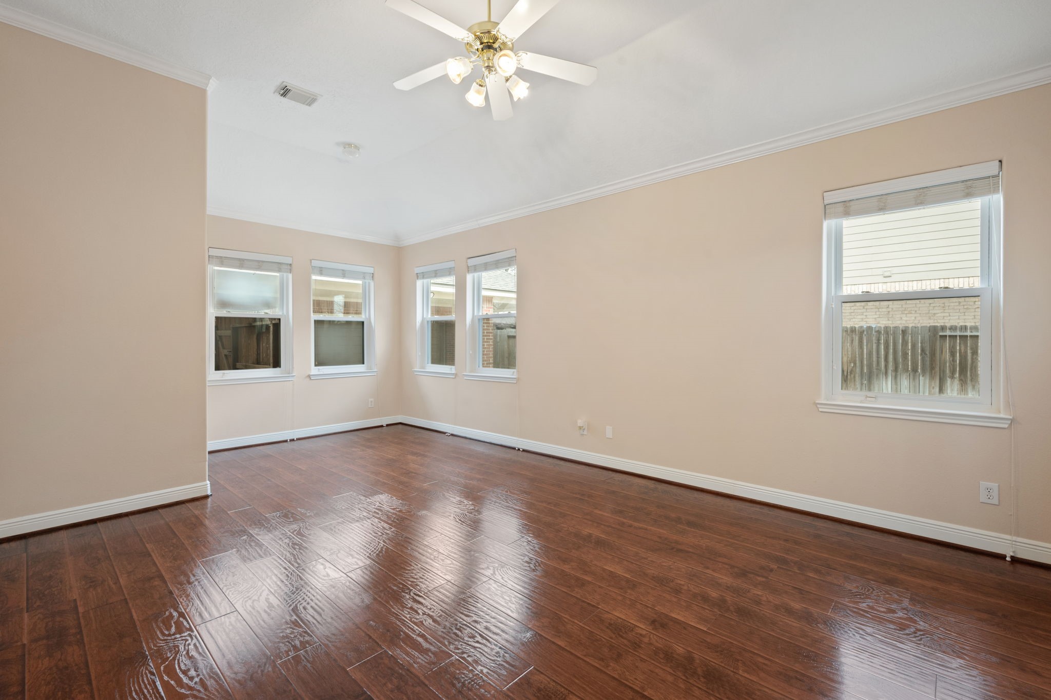 4211 Copper Creek Baytown, TX 77521 - Photo 18 of 31