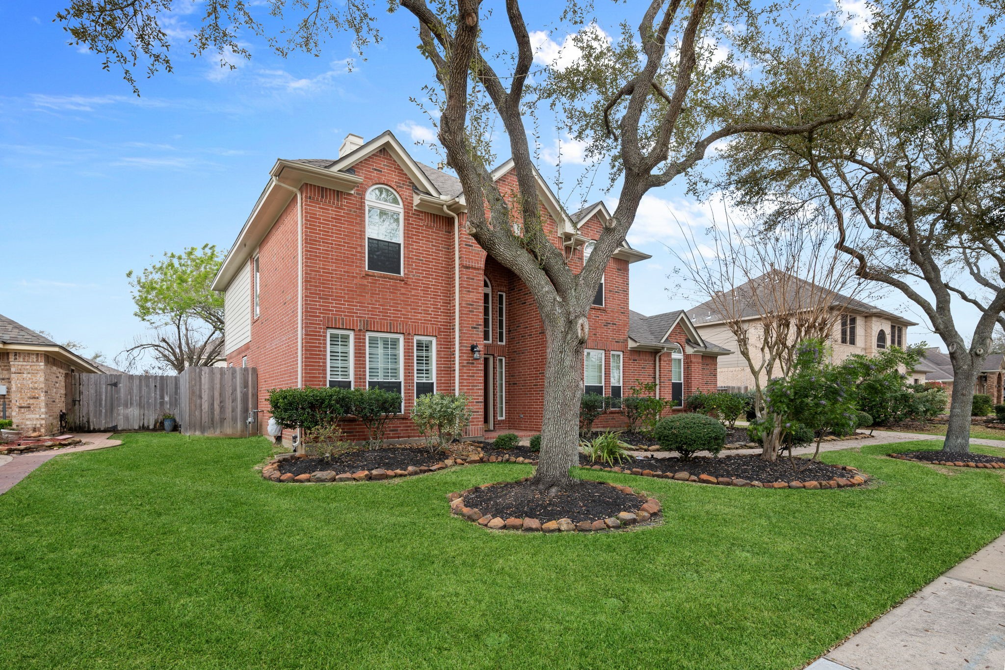 4211 Copper Creek Baytown, TX 77521 - Photo 2 of 31
