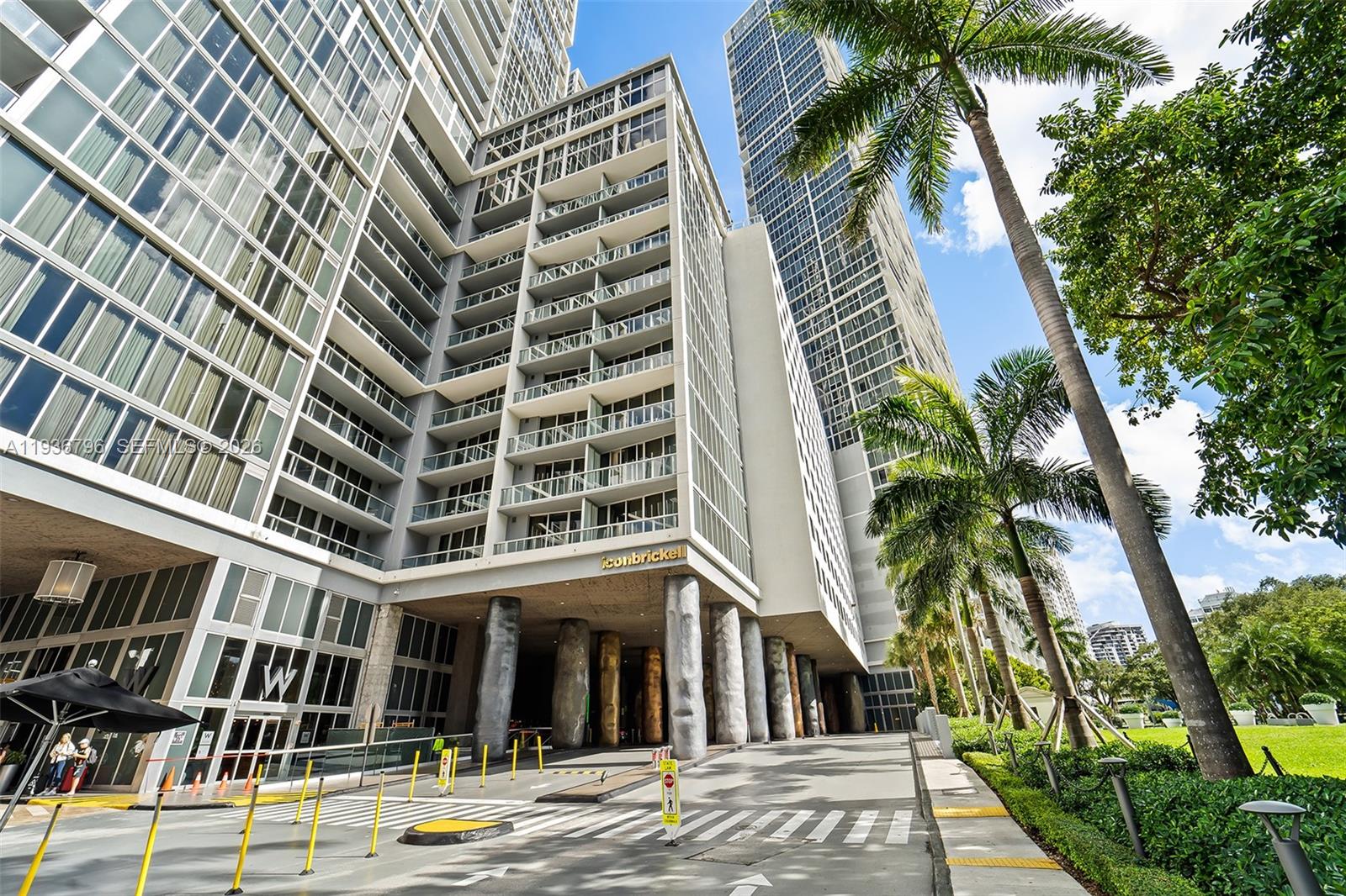 495 Brickell Avenue, Unit 2904 Miami, FL 33131 - Photo 29 of 29 front view of a building