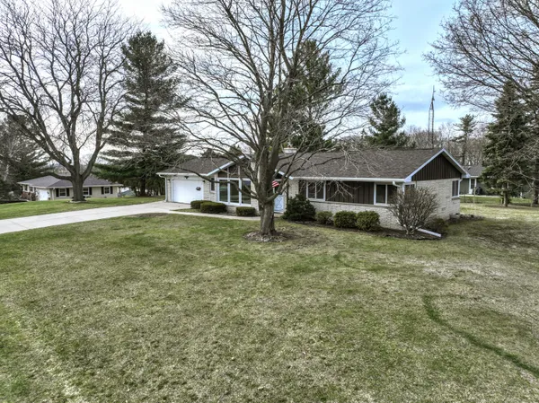 $399,900 | 243 Hillcrest Lane, Jefferson, WI 53549