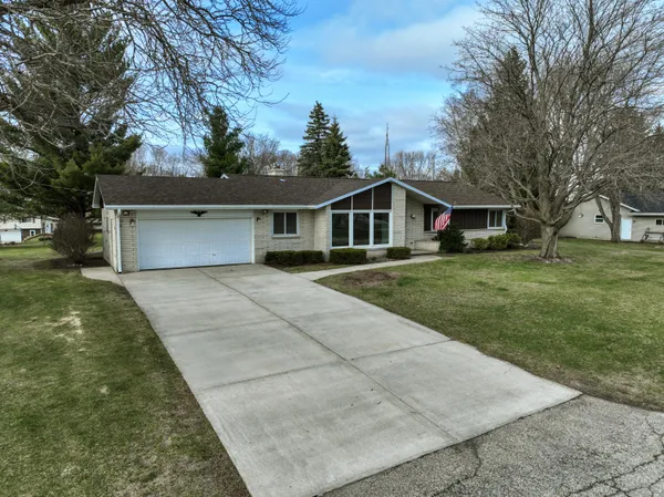 $399,900 | 243 Hillcrest Lane, Jefferson, WI 53549
