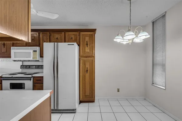 $169,000 | 6321 Coral Lake Drive, Unit 209, Margate, FL 33063