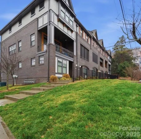 $675,000 | 3018 Kalex Court, Charlotte, NC 28204