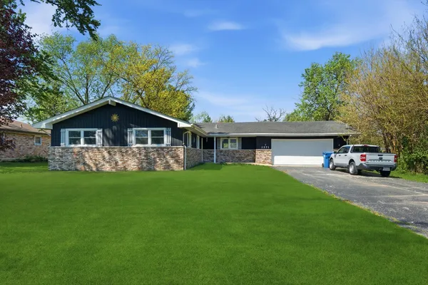 $459,900 | 1271 Edmonds Avenue, New Lenox, IL 60451