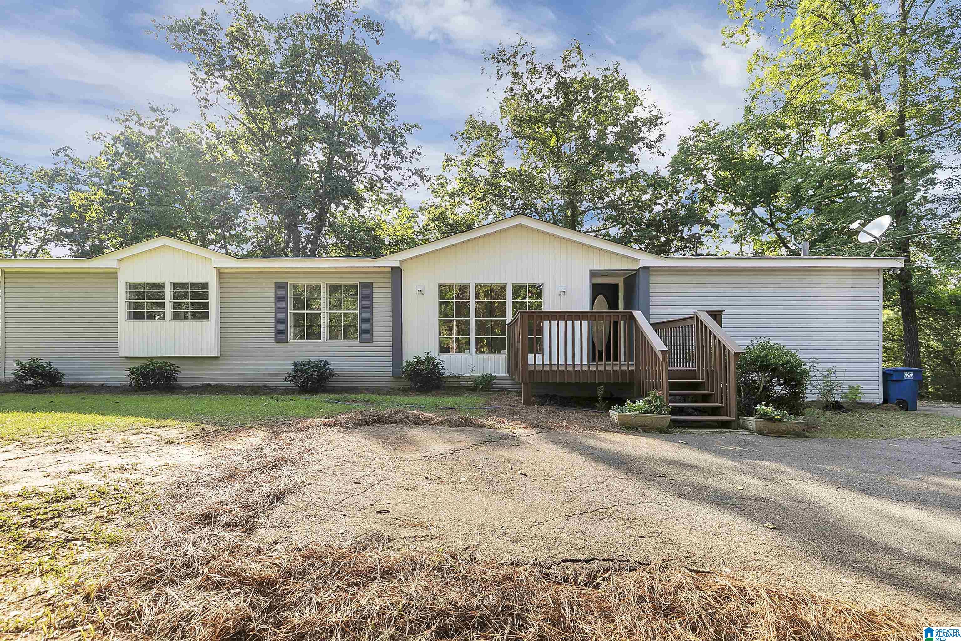 3105 Smith Sims Road Trussville, AL 35173 - Photo 2 of 32