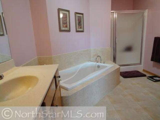 2908 Wellington Lane Southwest, Unit 19 Rochester, MN 55902 - Photo 8 of 10