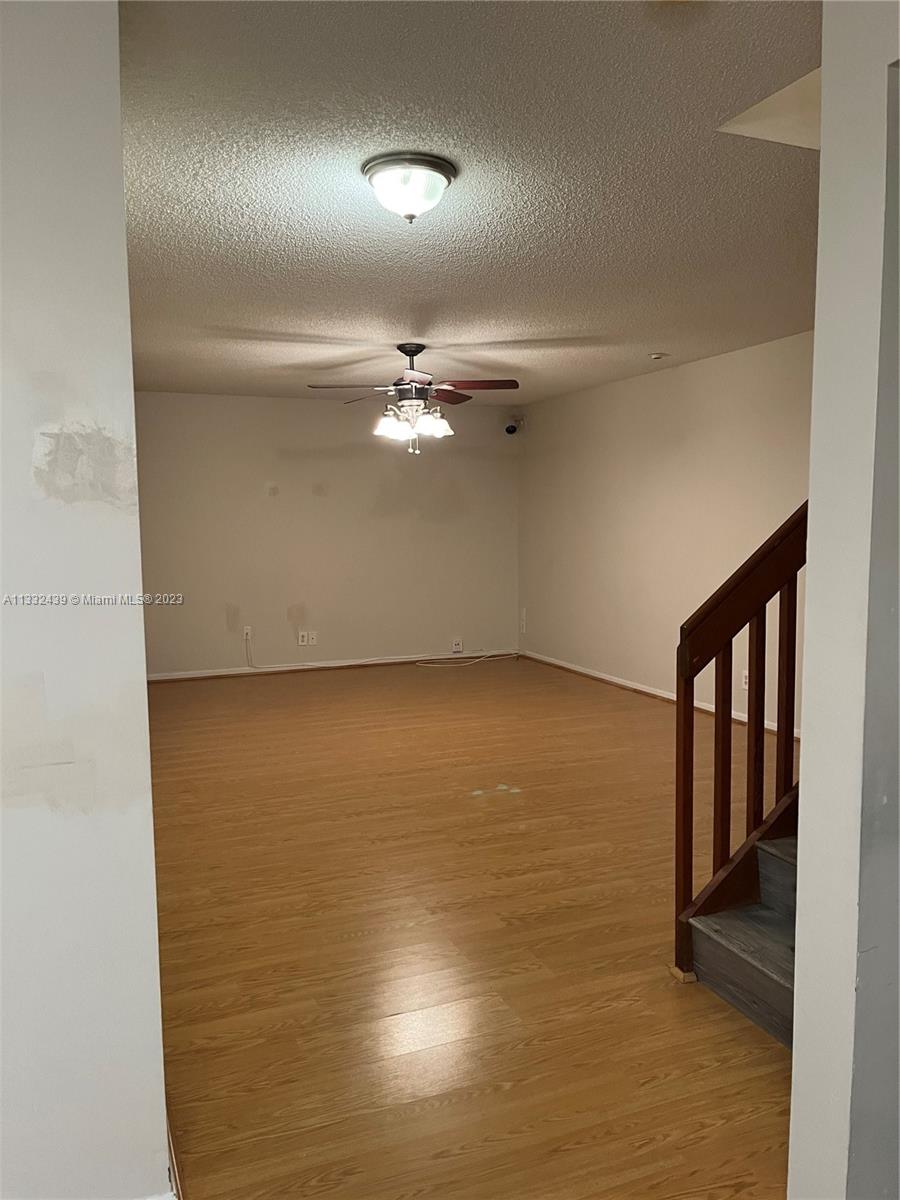 7657 Courtyard Run West, Unit 7657 Boca Raton, FL 33433 - Photo 17 of 36 a view of an empty room