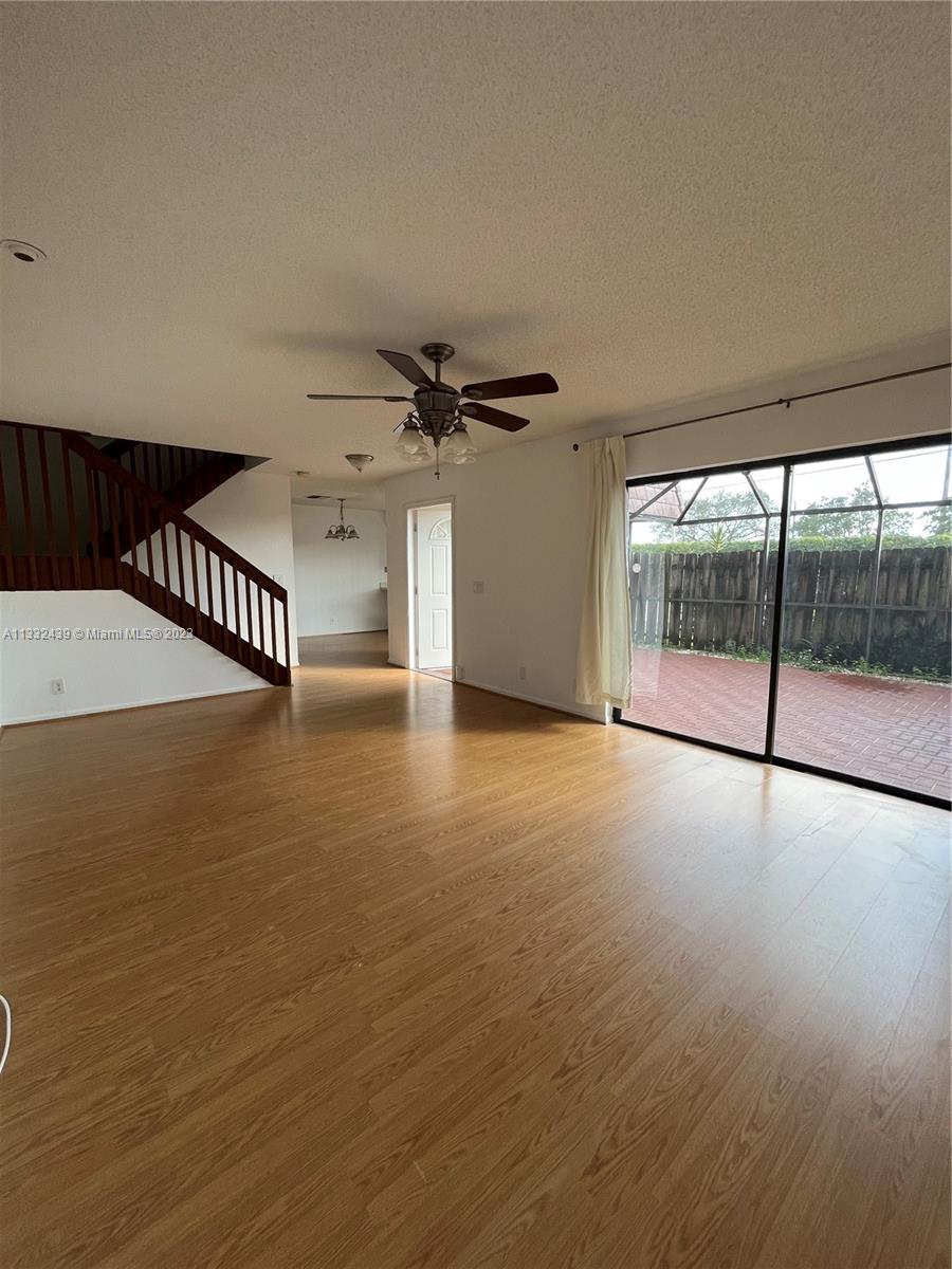 7657 Courtyard Run West, Unit 7657 Boca Raton, FL 33433 - Photo 8 of 36 a view of an empty room with a window