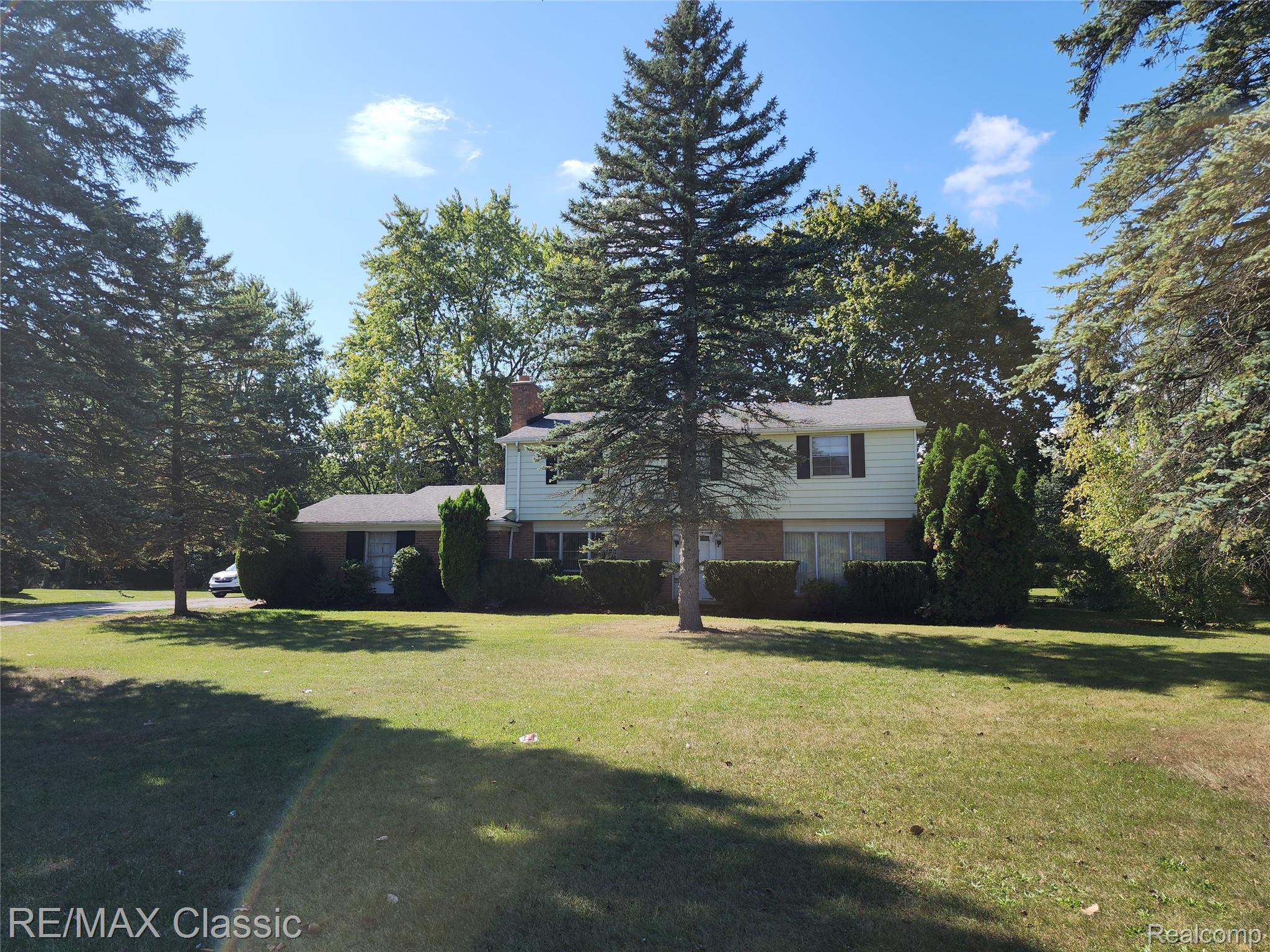 6965 North Adams Road Bloomfield Hills, MI 48304 - Photo 38 of 39 2025-09-25 14.26.30.jpg