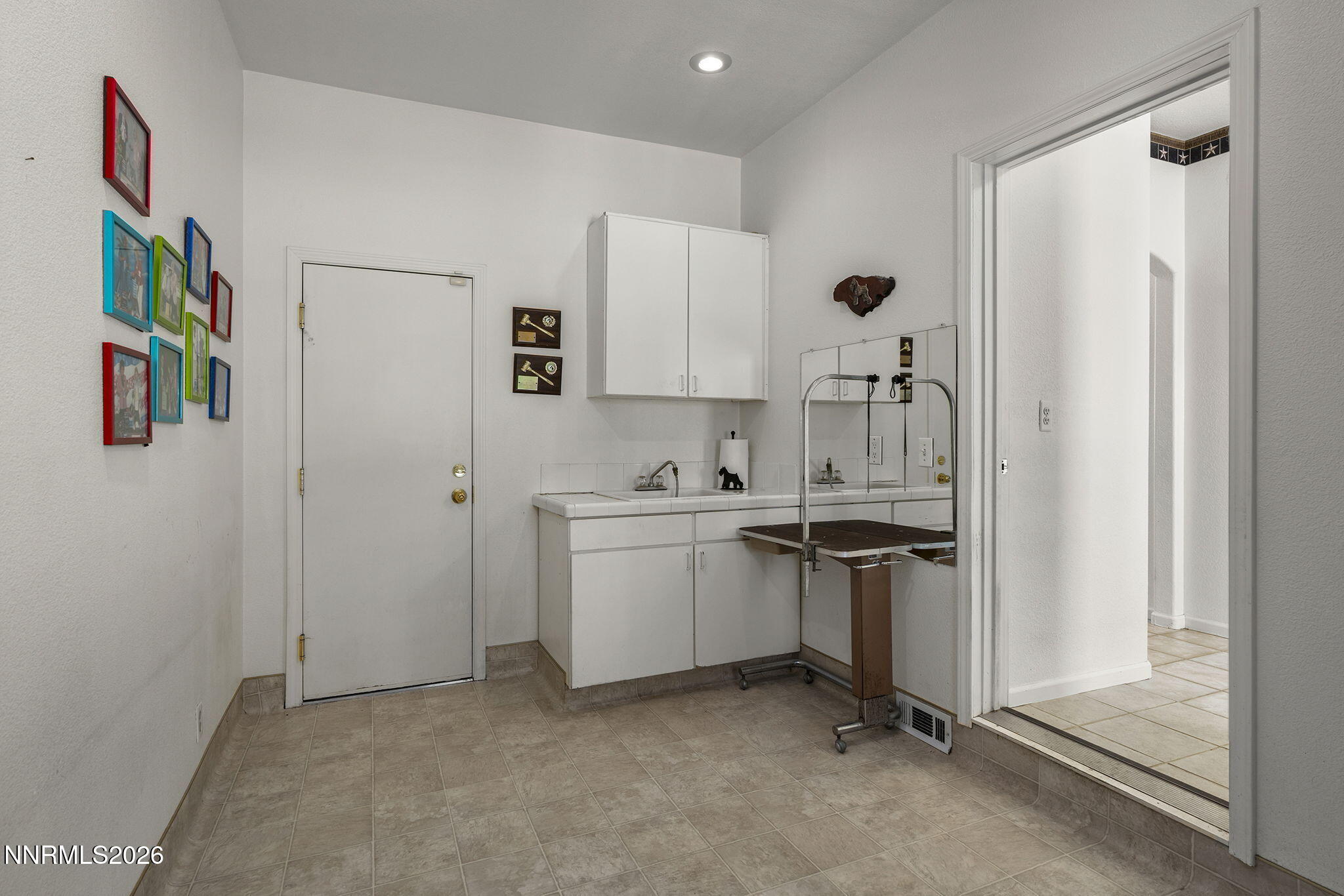1260 Flanders Road Reno, NV 89511 - Photo 16 of 47 19-web-or-mls-_DSC0376 - Copy