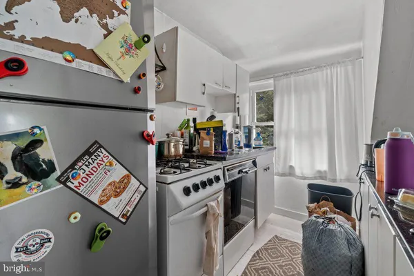 a room with furniture and flat screen tv