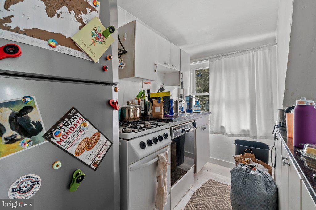 5001 Roland Avenue Baltimore, MD 21210 - Photo 24 of 36