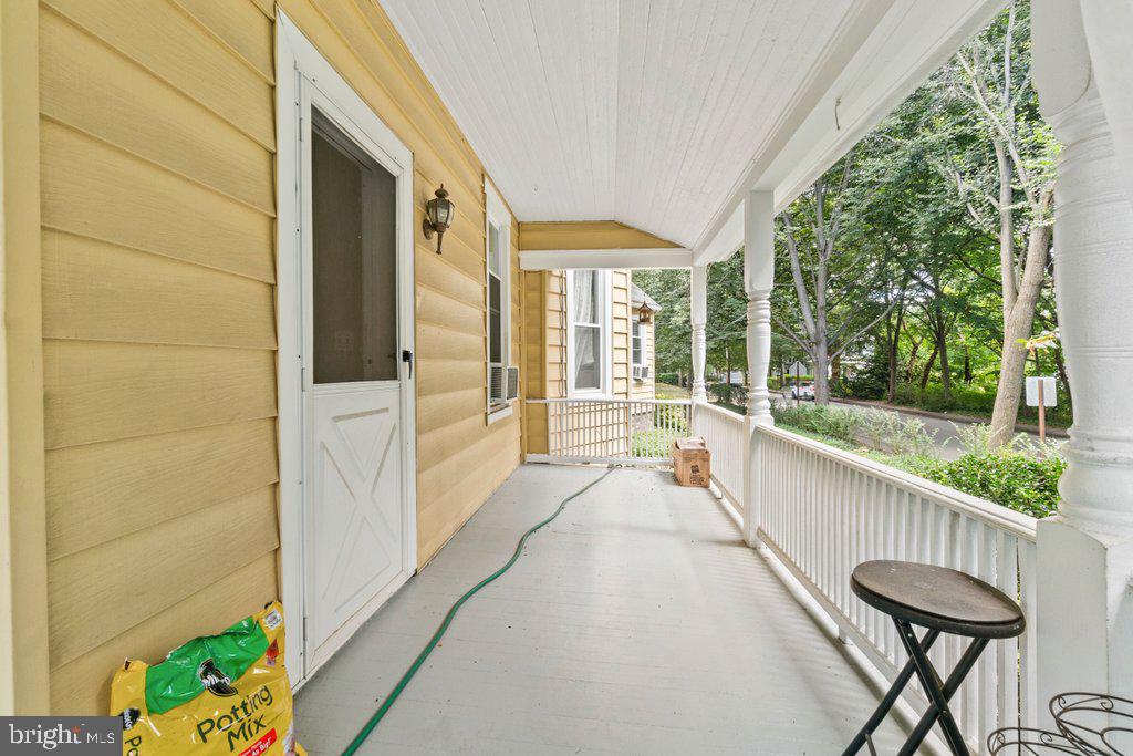 5001 Roland Avenue Baltimore, MD 21210 - Photo 30 of 36