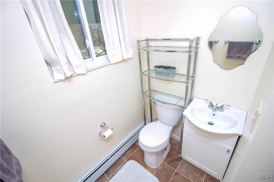2711 Belaire Road Bethlehem, PA 18017 - Photo 20 of 22 Gallery Image 20