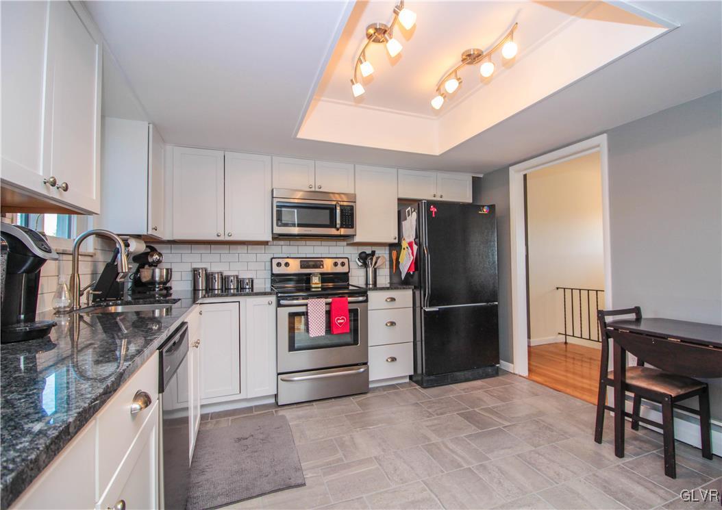 2711 Belaire Road Bethlehem, PA 18017 - Photo 8 of 22 Gallery Image 8