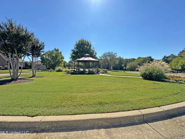 $569,900 | 8066 Old Addison Drive, Olive Branch, MS 38654