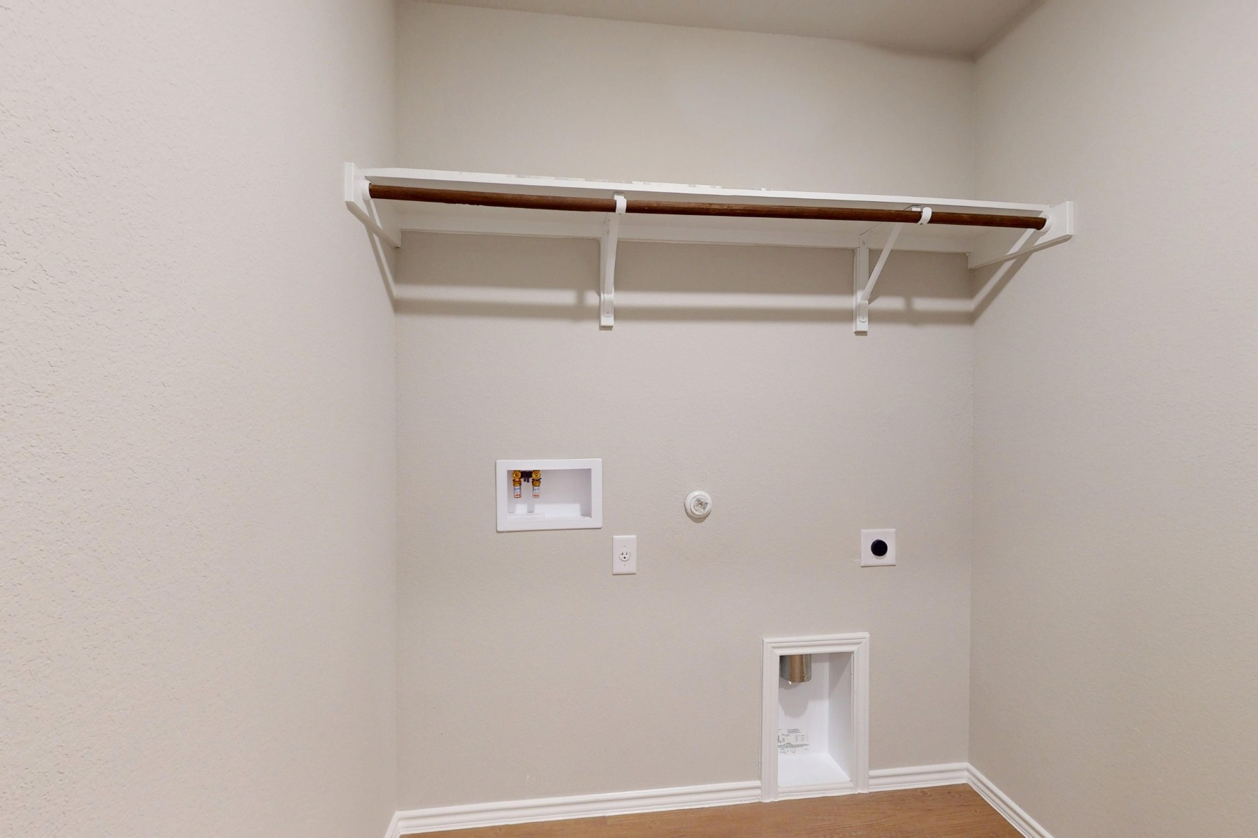 20017 Schatz Way Manor, TX 78653 - Photo 29 of 34 a view of utility room