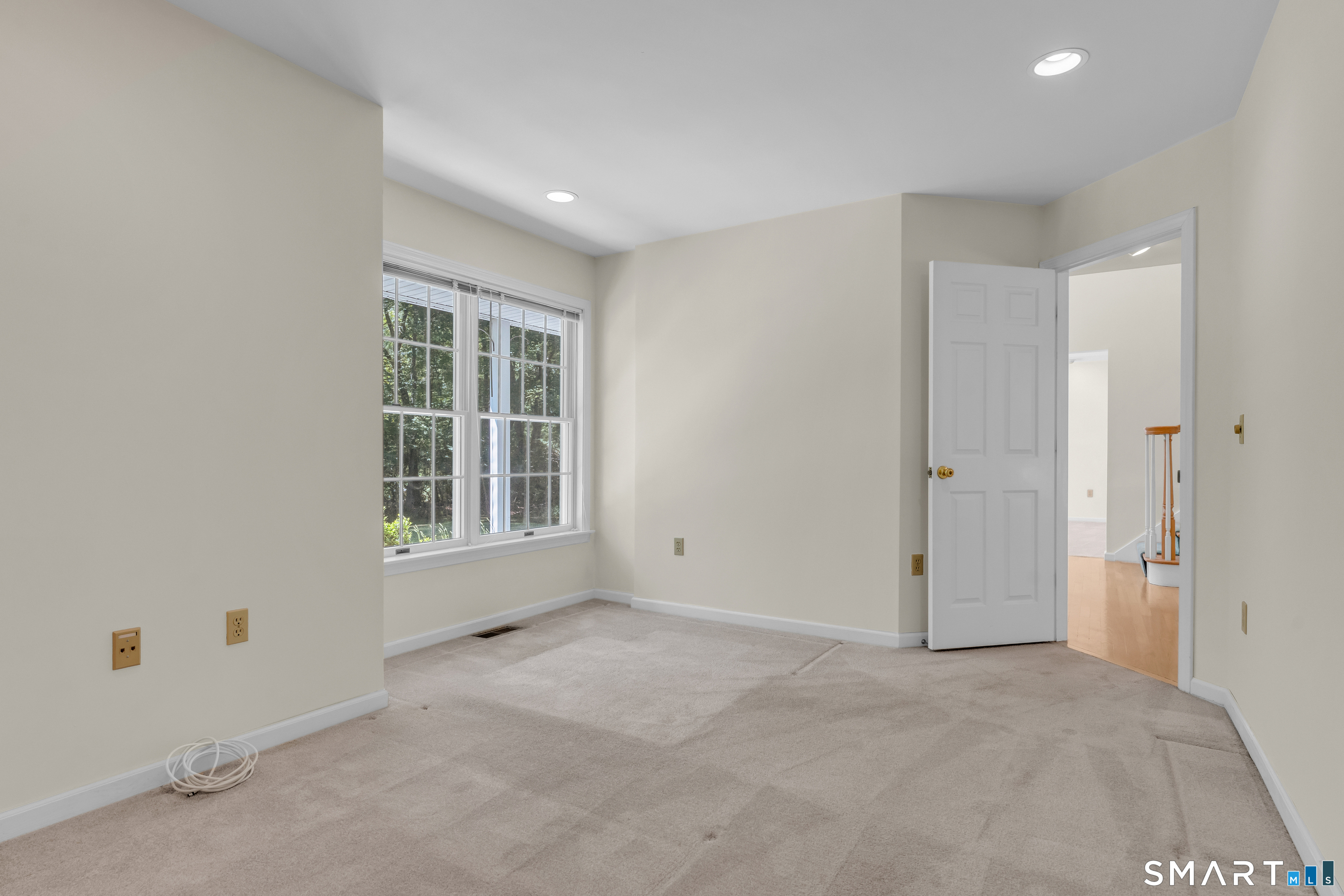 46 Spring Rock Road East Lyme, CT 06333 - Photo 9 of 40 Main floor office