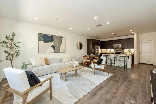 $589,900 | 725 Via Dolcetto, Ontario, CA 91764