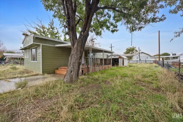 a house view with a garden space