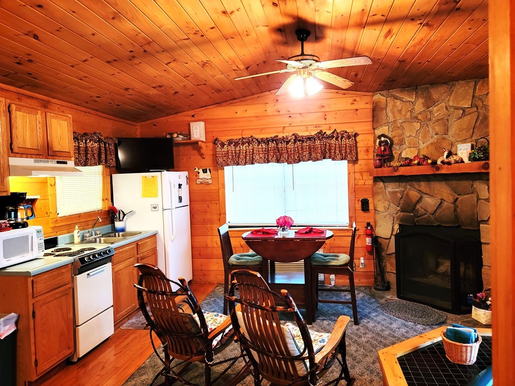 3786 Thomas Cross Road Sevierville, TN 37876 - Photo 30 of 70 Gallery Image 30